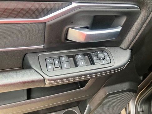 Certified 2025 RAM 2500 Big Horn AWD/4WD image 11