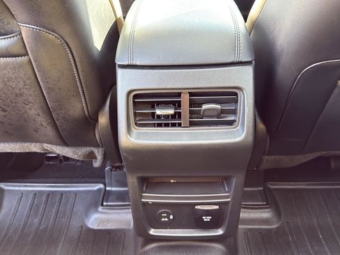 Used 2021 Ford Edge SEL w/ Convenience Package image 21