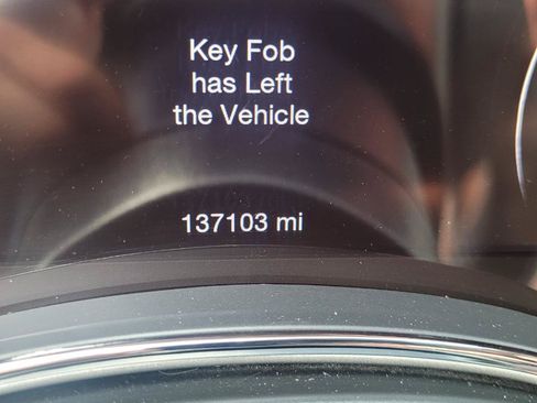 Used 2020 Jeep Grand Cherokee Overland AWD/4WD image 17