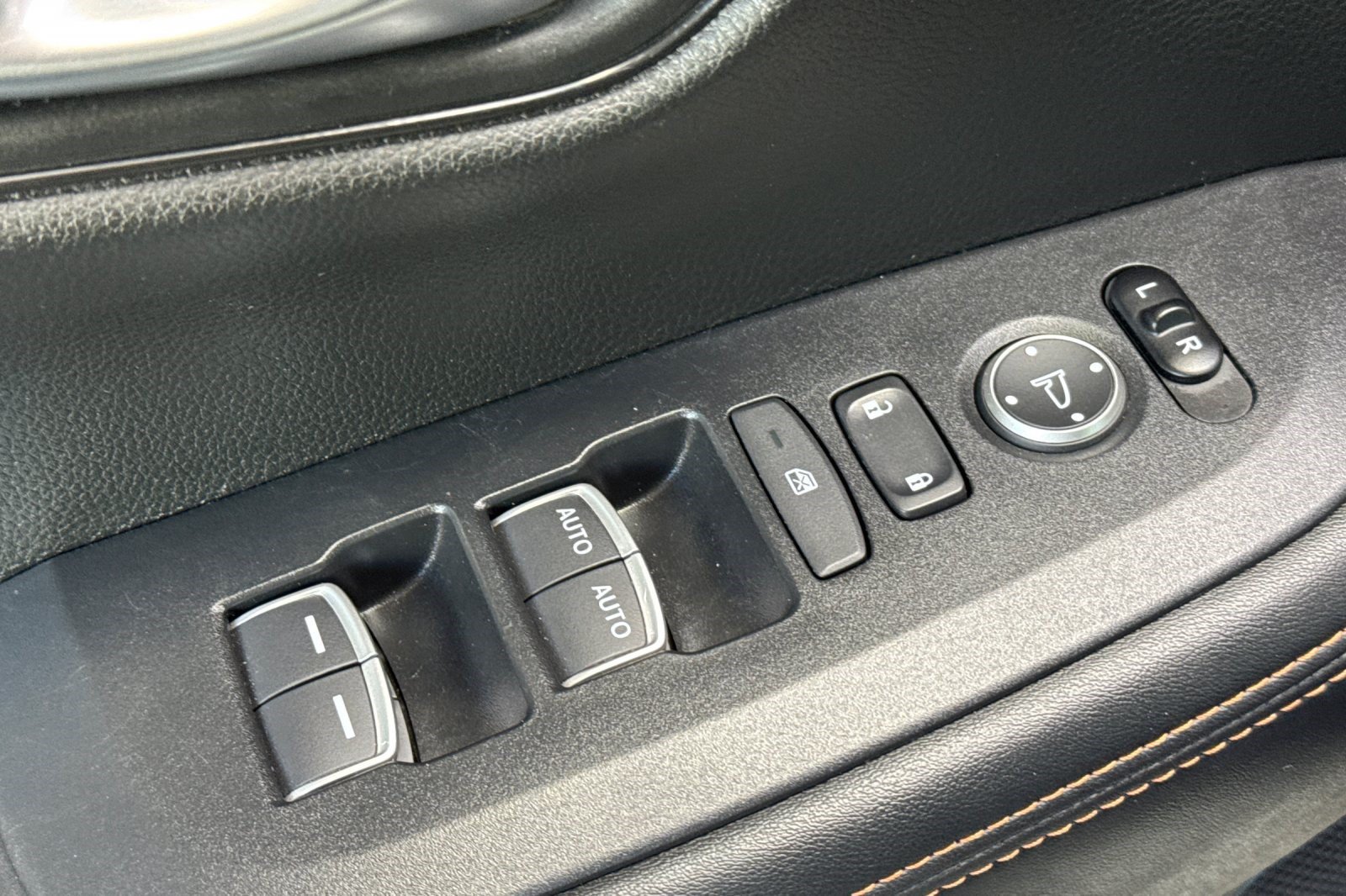 Used 2023 Honda HR-V Sport image 14