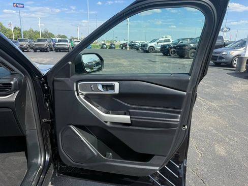 Certified 2021 Ford Explorer XLT RWD image 62