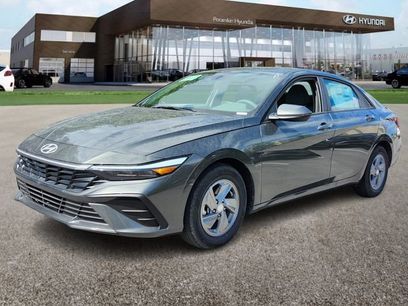 New 2026 Hyundai Elantra SE w/ Cargo Package