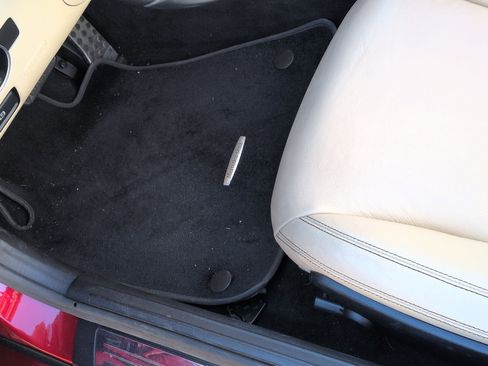 Used 2016 Mercedes-Benz SLK 300 image 17