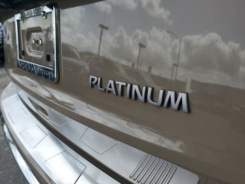New 2025 Nissan Rogue Platinum w/ Platinum Premium Package image 8