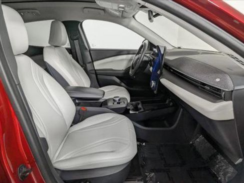 Used 2024 Ford Mustang Mach-E Premium image 21