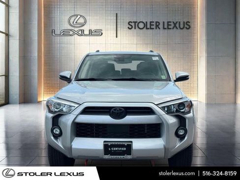 Used 2021 Toyota 4Runner SR5 Premium w/ Moonroof Package AWD/4WD image 2