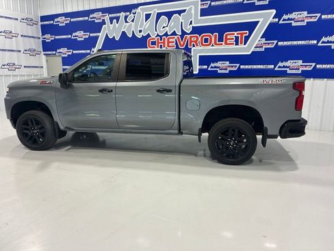 Used 2021 Chevrolet Silverado 1500 LT Trail Boss w/ Convenience Package II AWD/4WD image 3