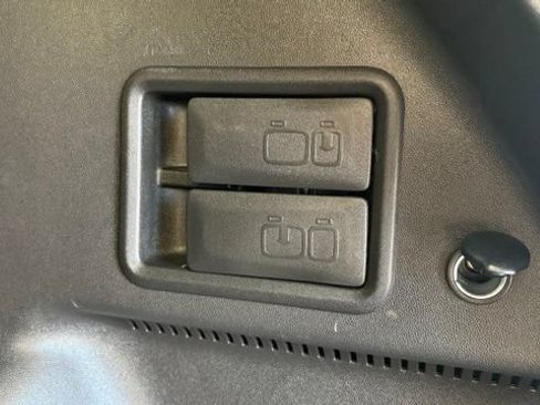 Used 2022 Chevrolet Equinox LT AWD/4WD image 5