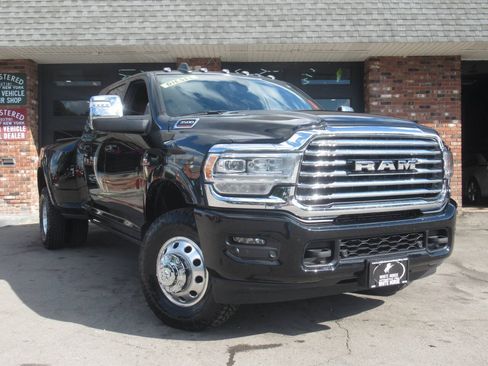 Used 2023 RAM 3500 Limited AWD/4WD image 1