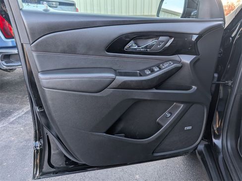 Certified 2023 Chevrolet Traverse RS image 10