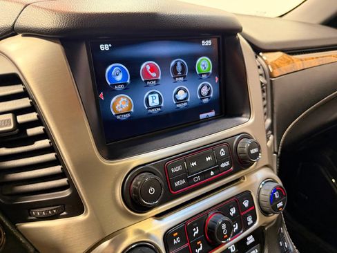 Used 2015 GMC Yukon XL Denali w/ Touring Package AWD/4WD image 11