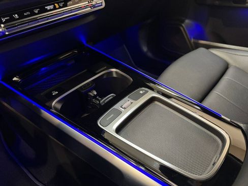 Certified 2025 Mercedes-Benz GLB 250 image 25