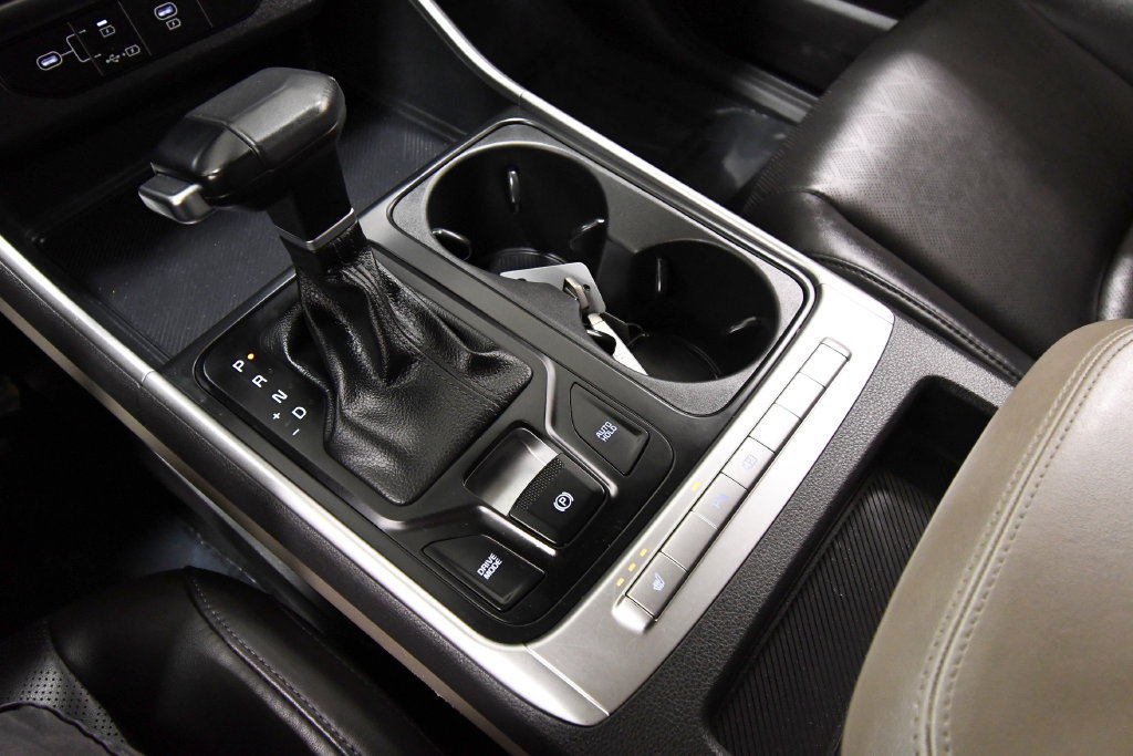 Certified 2025 Kia Carnival FWD image 26