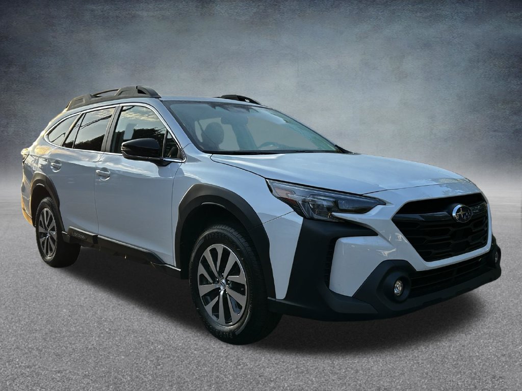 Used 2024 Subaru Outback Premium AWD/4WD image 3