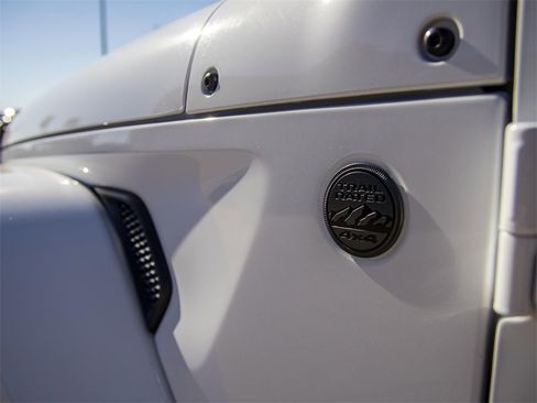 New 2026 Jeep Wrangler Sahara image 30