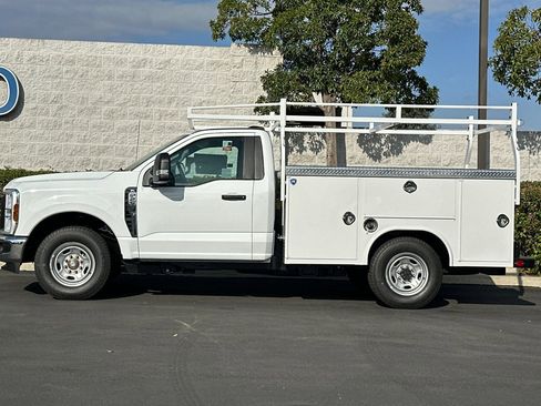 New 2026 Ford F250 XL w/ XL Chrome Package image 7