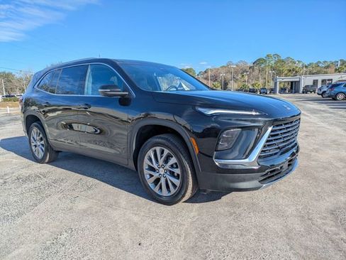 Certified 2025 Buick Enclave Preferred image 2