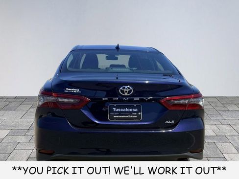 Used 2022 Toyota Camry XLE FWD image 6