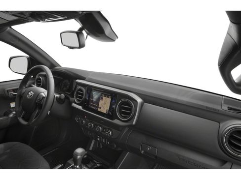 Used 2019 Toyota Tacoma TRD Off-Road AWD/4WD image 10