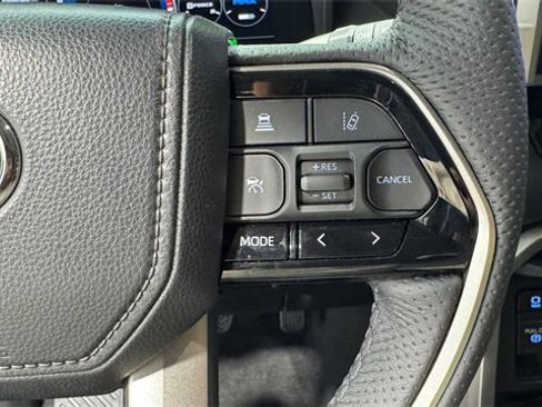 Used 2024 Toyota Sequoia Limited image 31