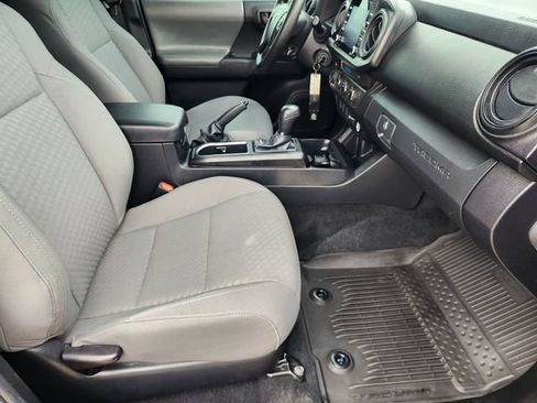 Used 2022 Toyota Tacoma SR AWD/4WD image 14