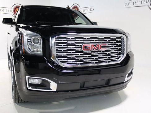 Used 2019 GMC Yukon Denali image 28