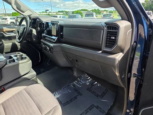 Used 2023 Chevrolet Silverado 1500 LT AWD/4WD image 10