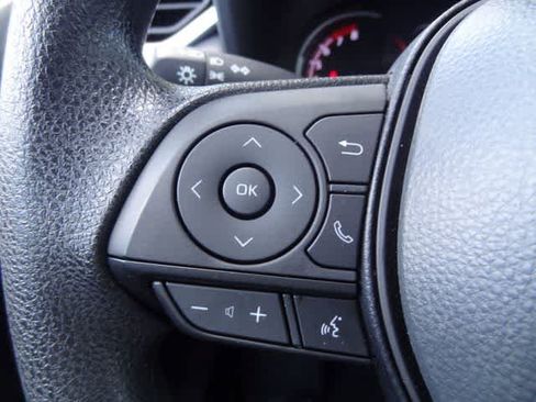 Used 2023 Toyota RAV4 LE AWD/4WD image 16