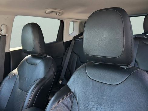 Used 2021 Jeep Compass Limited image 15