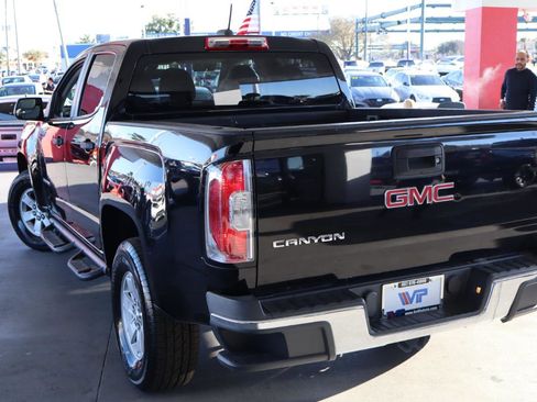 Used 2016 GMC Canyon 2WD Crew Cab 128.3 w/ Convenience Package image 7