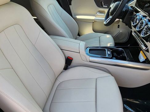 Used 2025 Mercedes-Benz GLA 250 GLA 250 image 19