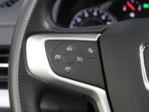 Used 2024 GMC Terrain SLE w/ Driver Convenience Package FWD image 16