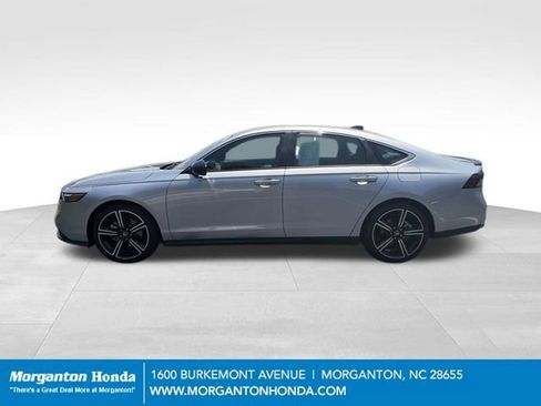Used 2025 Honda Accord Sport image 5
