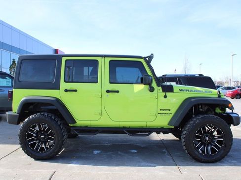 Used 2017 Jeep Wrangler Unlimited Sport w/ LED Lighting Group image 6