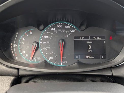 Used 2022 Chevrolet Trax LT w/ LT Convenience Package image 21