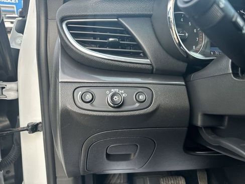 Used 2019 Buick Encore Essence image 19