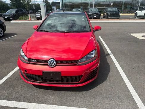 Used 2015 Volkswagen GTI SE w/ Lighting Package (SEL) FWD image 17