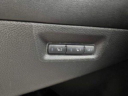 Used 2017 Nissan Murano SL w/ SL Technology Package FWD image 29