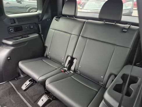 New 2026 Hyundai Santa Fe Calligraphy image 9