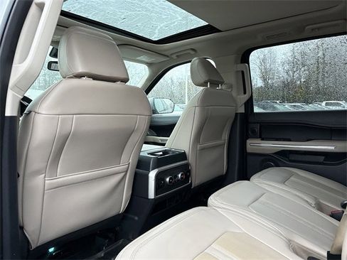 Used 2022 Ford Expedition Max Limited image 13