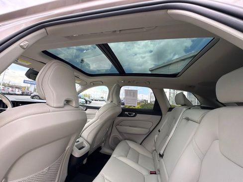 Certified 2023 Volvo XC60 B5 Plus w/ Climate Package AWD/4WD image 33