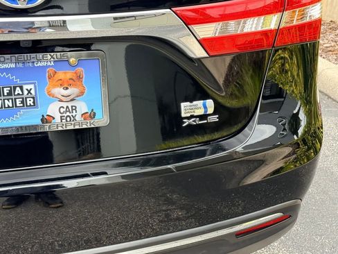 Used 2015 Toyota Avalon XLE Touring image 14