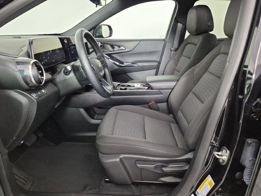 Certified 2026 Chevrolet Equinox LT FWD image 15
