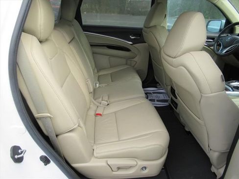 Used 2020 Acura MDX FWD image 31