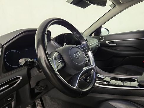 Used 2021 Hyundai Sonata Limited w/ Winter Weather Package image 14