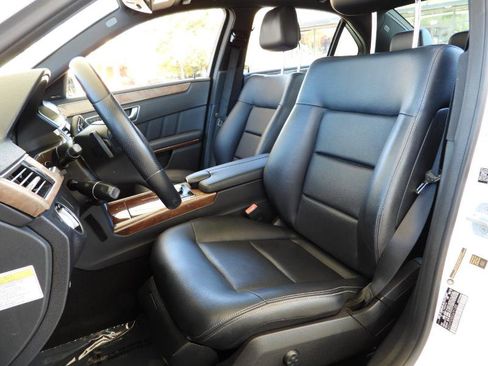 Used 2013 Mercedes-Benz E 350 Luxury image 38