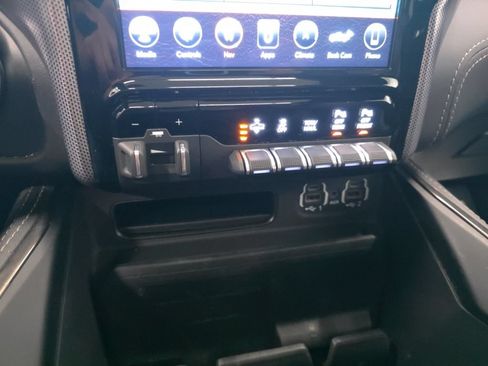 Used 2021 RAM 1500 Limited AWD/4WD image 22