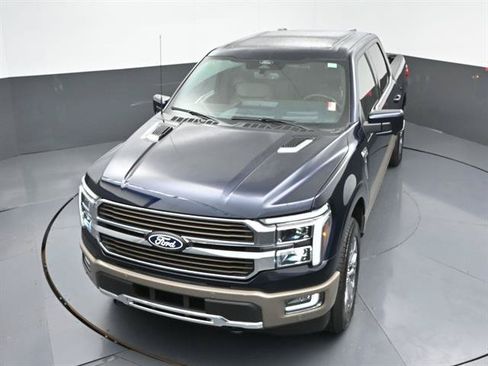 Certified 2025 Ford F150 King Ranch AWD/4WD image 40