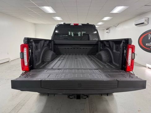 New 2026 Ford F250 Lariat w/ Black Appearance Package image 8