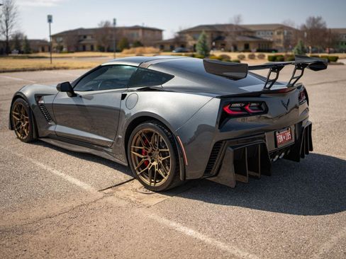 Used 2017 Chevrolet Corvette Z06 image 7